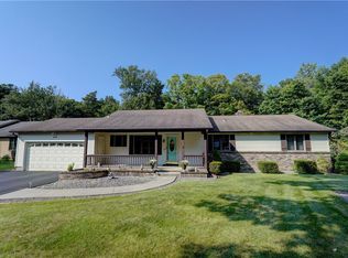283 Creighton Ln, Rochester, NY 14612