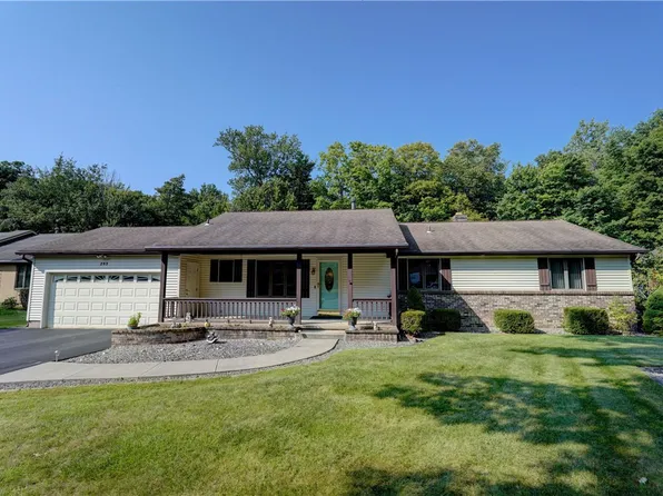 283 Creighton Ln, Rochester, NY 14612