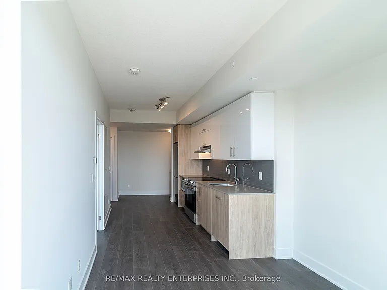 188 Fairview Mall Dr #908 — Photo 19