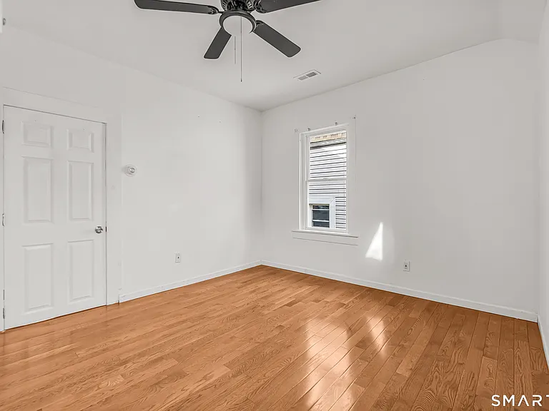 1504 Iranistan Ave — Photo 15