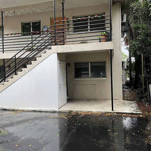 615 Oak Ave — Photo 1