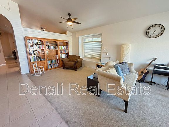 2nd image of 363 S Oakland