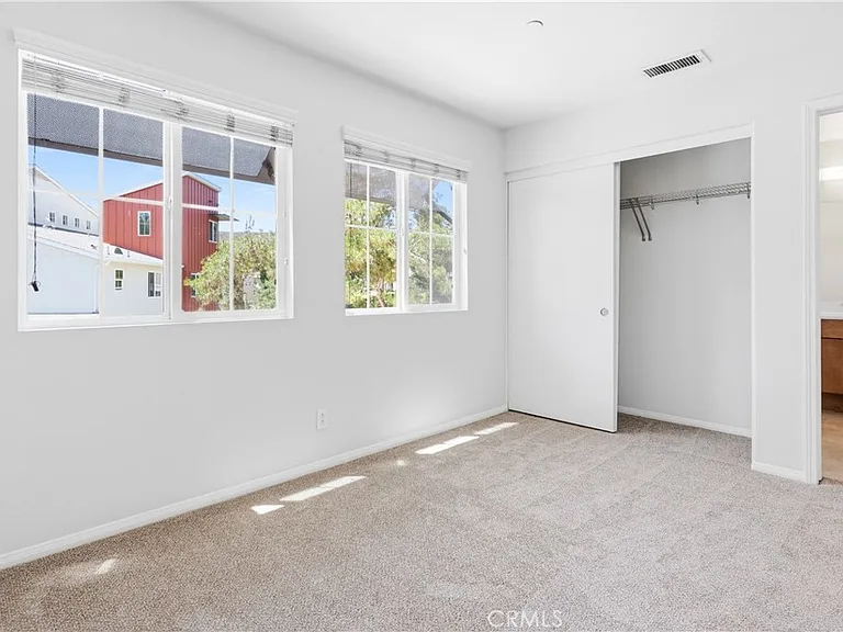 15 Platinum Cir — Photo 22