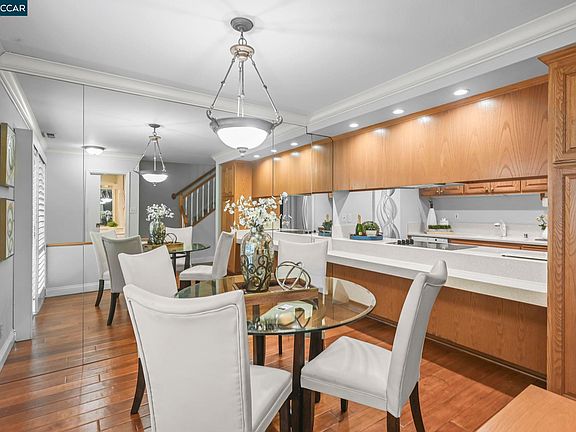 4th image of 1218 Hookston Rd