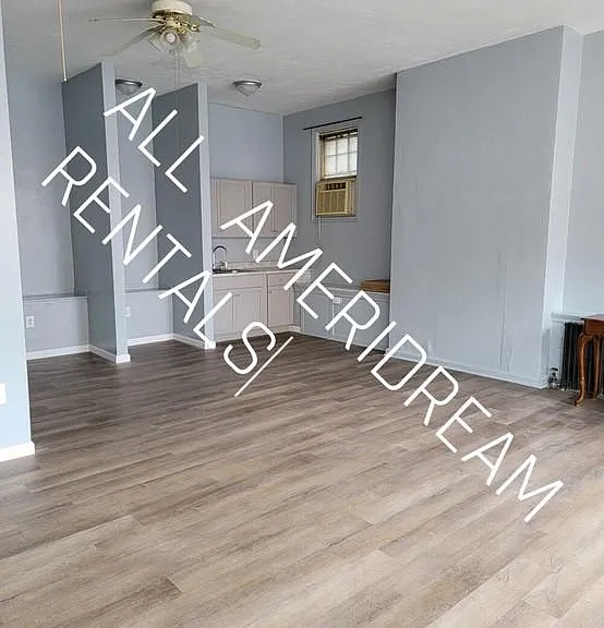 216 Carlisle St #1 — Photo 2