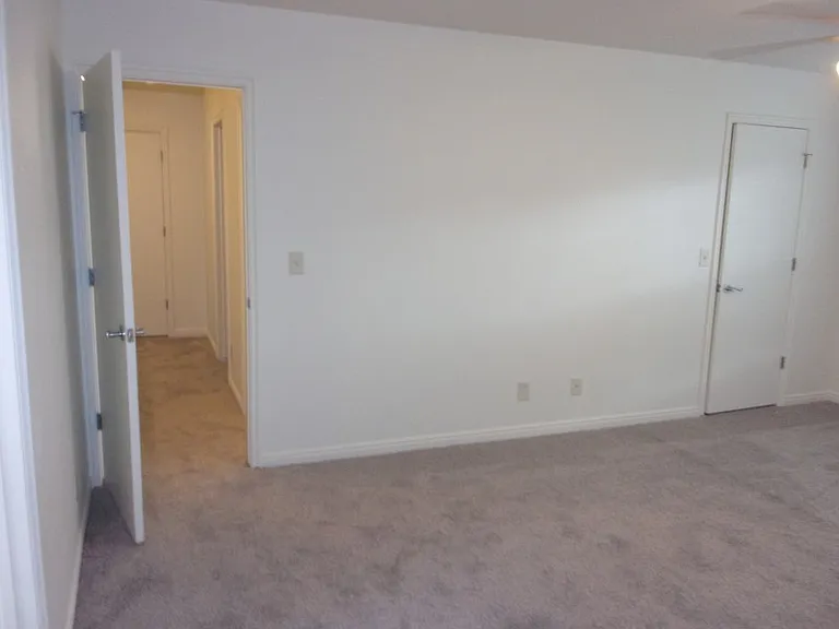 88 E Rainbow Way — Photo 33