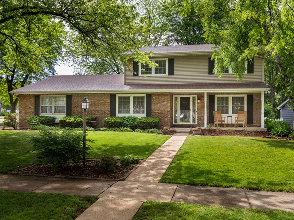 6S460 Millcreek Ct, Naperville, IL 60540