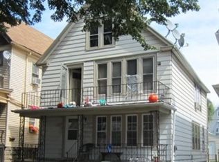 2528 S 10th St, Milwaukee, WI 53215