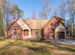 3920 Azalea Cres, West Point, VA 23181