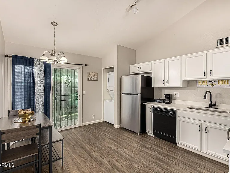 5960 W Oregon Ave #120 — Photo 9