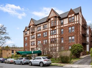 55 Randolph Pl BUILDING 55-304, Orange, NJ 07050