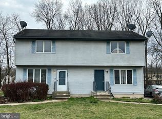 329 Magnolia Rd, Vineland, NJ 08360