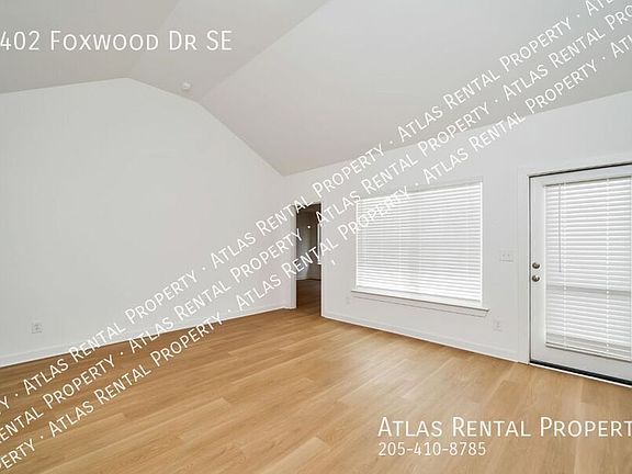 4th image of 4402 Foxwood Dr