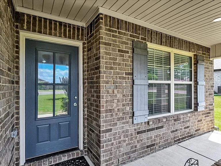 1104 Brownstone Way — Photo 2