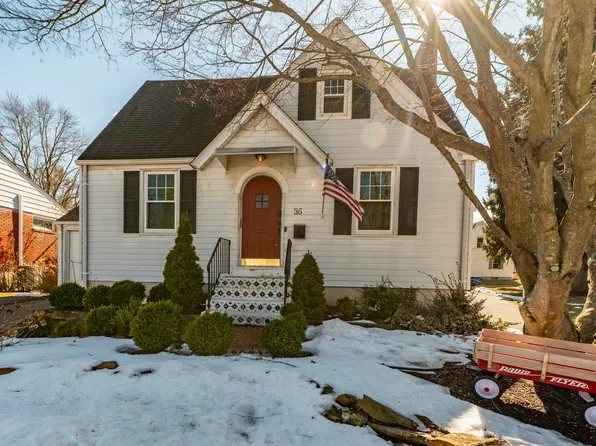 35 Arnold Street, Middletown, CT 06457