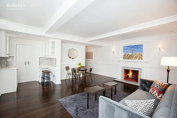 Sold by Sotheby's International Realty | media 1