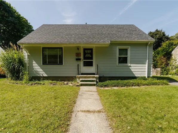 93 De Mallie St, Rochester, NY 14610