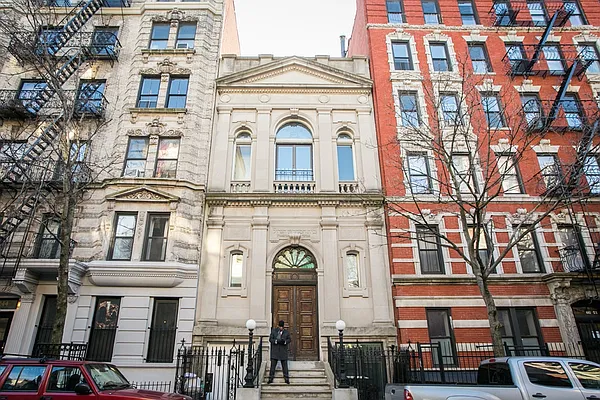 Sold by MNS | media 23