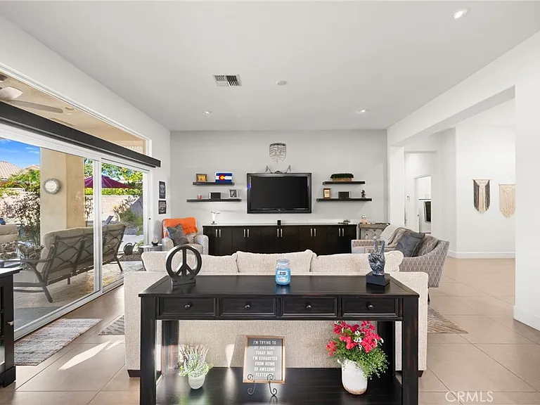 36627 Crown St — Photo 12