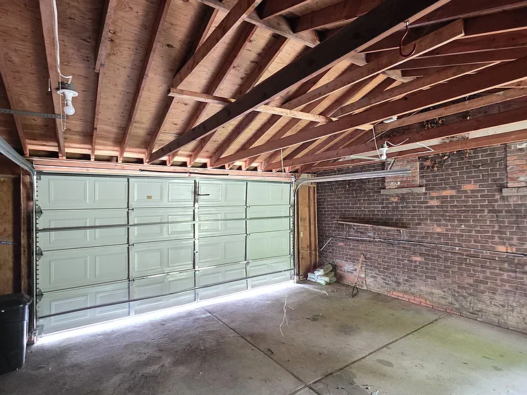 15883 Ardmore St — Photo 30