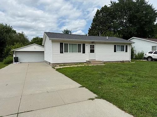 1417 Starview Dr Photo 1