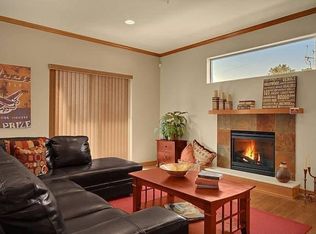 1040 Blaine Ave NE UNIT B, Renton, WA 98056