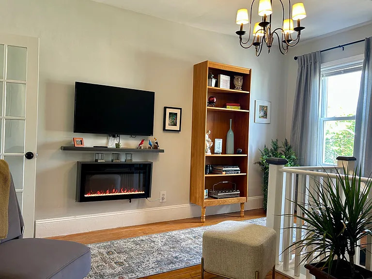 82 Algonquin St #3 — Photo 8