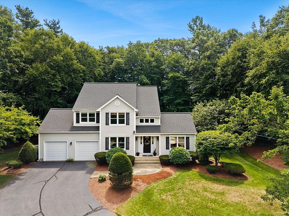 1st image of 100 W Lake Dr