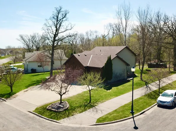 1502 17th St S, Sartell, MN 56377