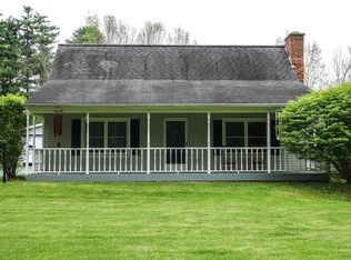 3028 Robinson Rd, Jackson, MI 49203