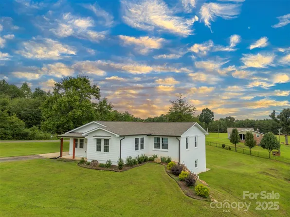 293 Shenandoah Dr, Forest City, NC 28160