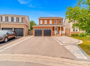 1300 Ravencliffe Ct, Oshawa, ON L1K2Y3