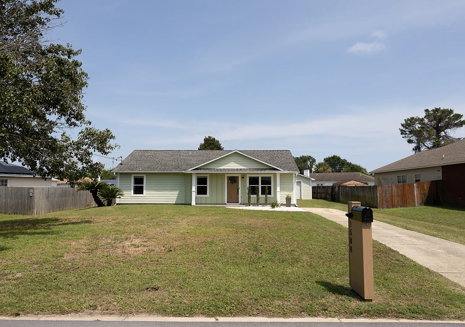3 bed, 1364 sqft, $2,600 — Photo 1