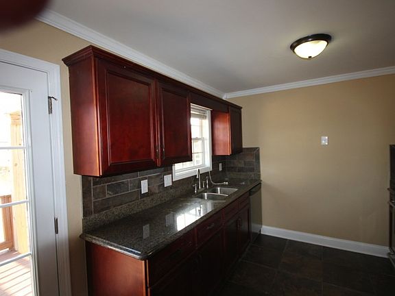 2nd image of 3711 Lavender Cir