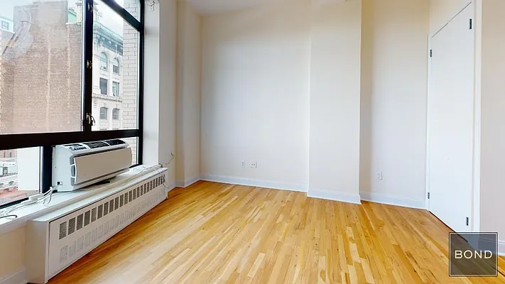 Rented by Bond New York | media 5