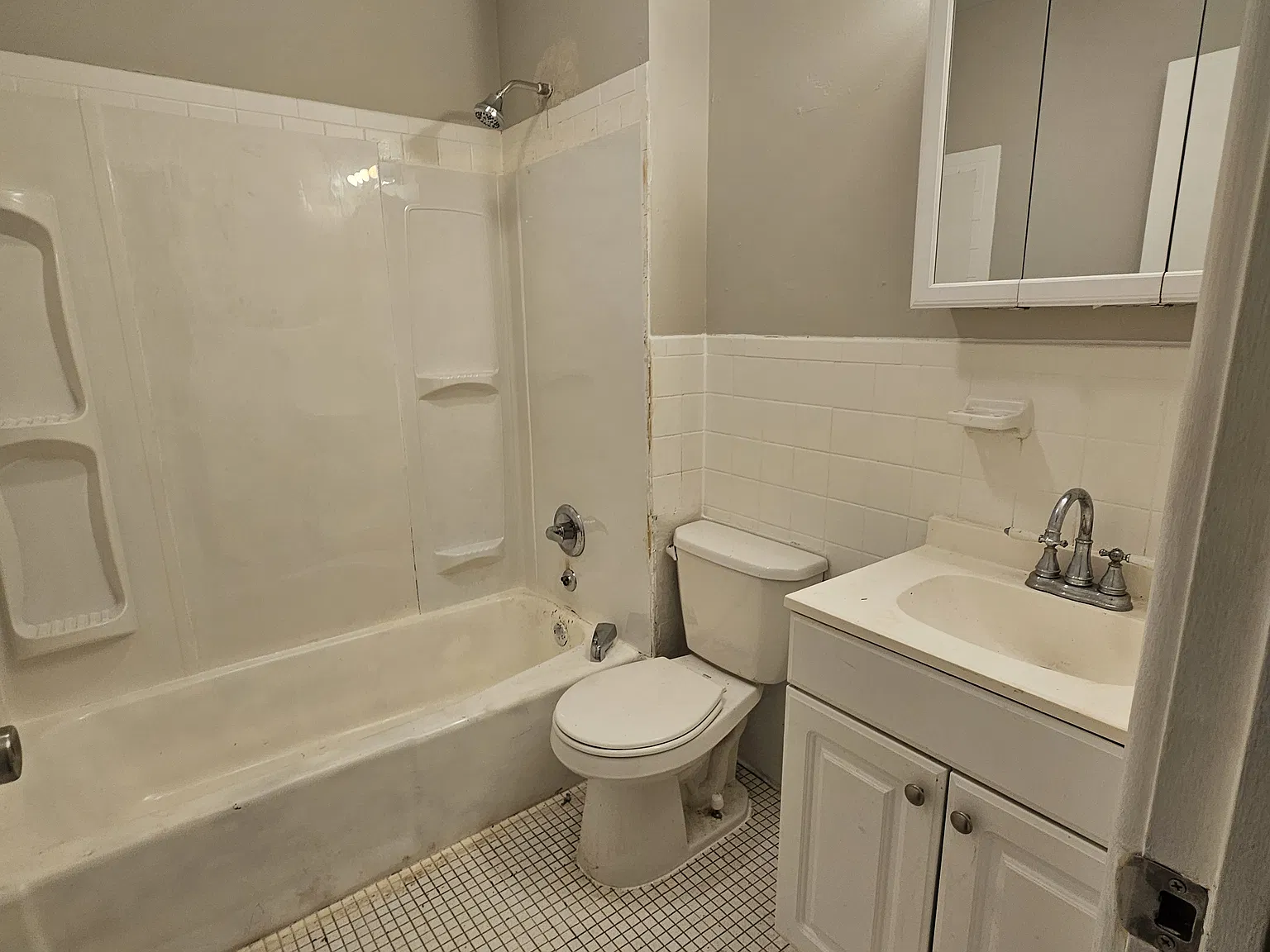 Studio, $1,350 — Photo 3