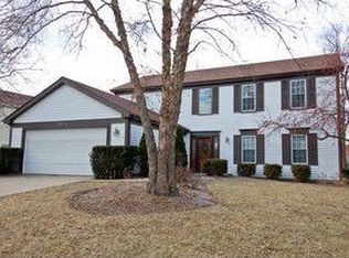 2212 Hiram Ct, Wheaton, IL 60189