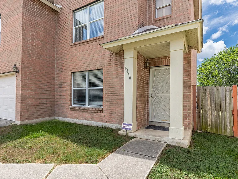 6450 Mineral Bay — Photo 4