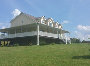 301 Great Valley Ln, Livingston, TN 38570