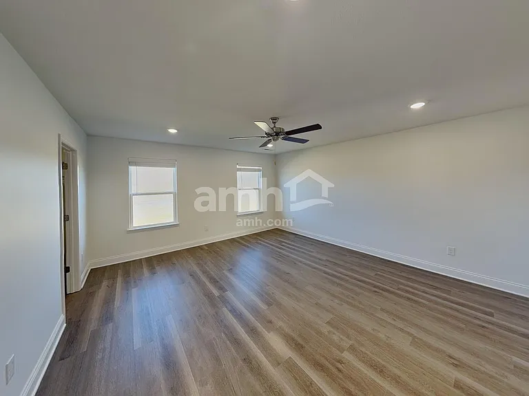 9022 Henley Ave — Photo 8