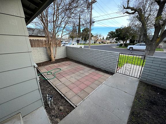 4th image of 1009 Ventura Dr