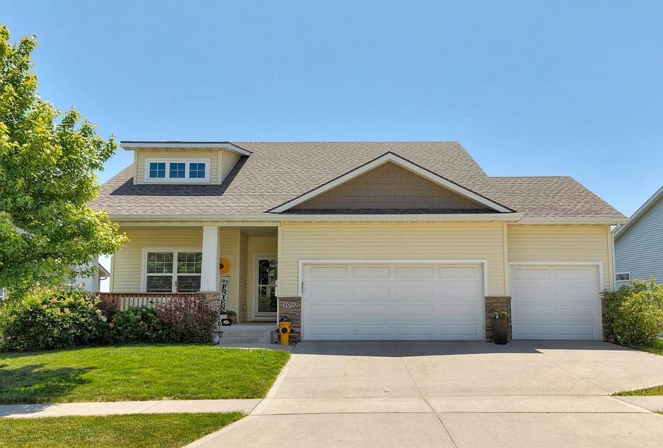 1st image of 1090 Juniper Dr
