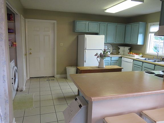 5th image of 1418 Eglin Ave