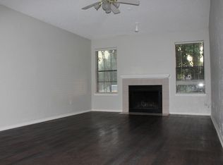 2804 London Ct, Euless, TX 76039