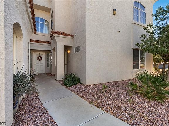 4th image of 1701 Sandecker Ct Unit 101