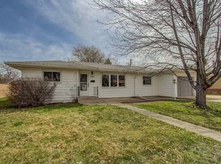 942 Warren Ct, Longmont, CO 80501