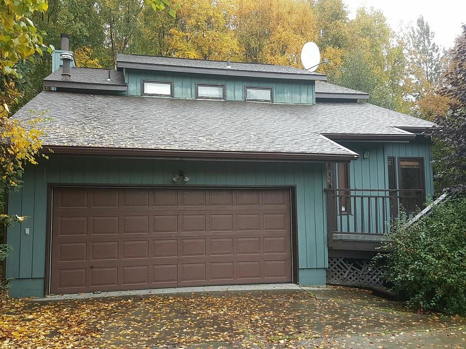 2nd image of 8030 Summerset Dr