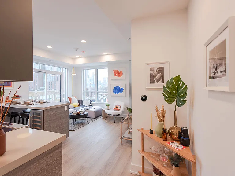 484 Spadina Ave — Photo 40