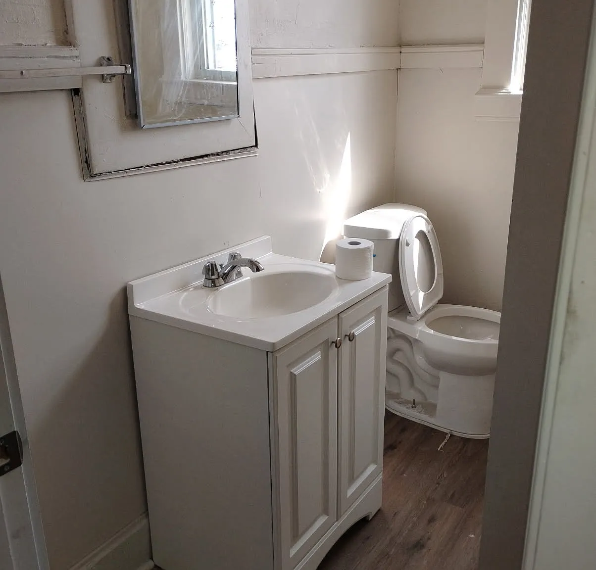 2 bed, 1000 sqft, $1,550 — Photo 4