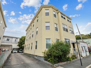 5 Plum St, Worcester, MA 01604